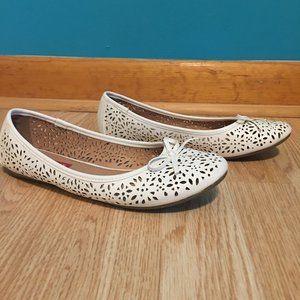 Women's Flats